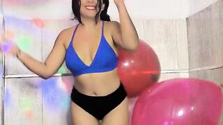 You like popping balloons? Check out these pops and tell me what you felt with each one!