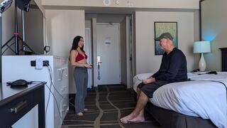 250807 unedited LS Kiara Star at Fetishcon 2005