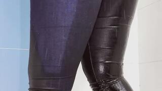 Pee Desperation & Washing My Tight Levi's Jeans