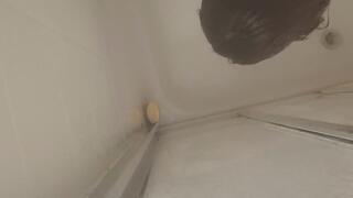 Orgasmus Während Duschen Und Rasieren