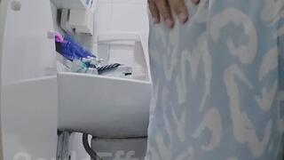 Ssbbw morning routine: peeing & farting