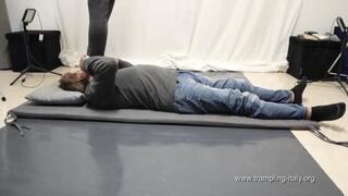 A1058 Lady Cat in Throat tramping trample neck