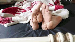 Seduction in bed MP4 (1920x1080) FHD