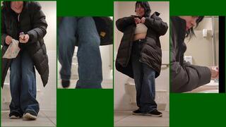 Sat Nt Christmas Time Publc Pee