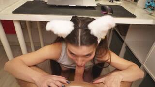 My stepbrother helped me cum again during a computer game