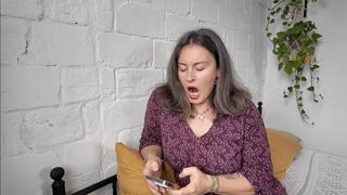 you are enjoing her very wide yawning