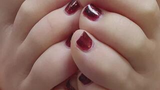 Giantess asks tiny to clean in between her sweaty toes (close up)