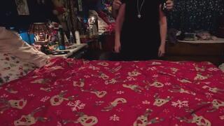 Unwrapping a slutty Redhead for Christmas.