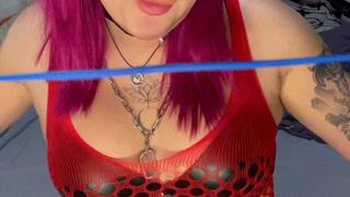 mastrubate with vibtator and poping balloons