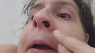 NOSE PICKING (MOCUS FETISH)