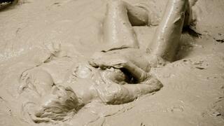 Natalia Mud Spa Arousal