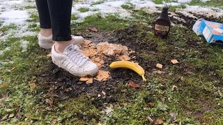 Nizzas crushing muddy treats