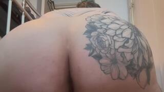 Bouncing BBW riding fat white dildo