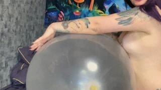 nacked looner poping cristall balloons