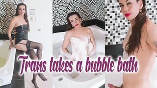 Trans masturbates in jacuzzi