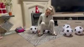 5 Beach Balls And Swim RIng Pop