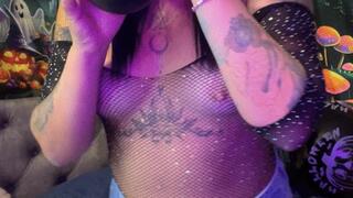 poping haloween balloons