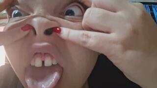 the fat girl's silly face