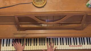 hand fetish? this ones for you! brattybae in "Piano Practice". French tips, short nails latina practices scales, does warmup routine before getting into what she's learned so far of Moonlight Sonata's 1st movement. out of tune old piano