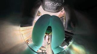 8K VR360 LINGLING's hip POV crushes dwarfs