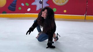 High heels on ice rink, flip flops on ice rink, sandals on ice, girl on high heels walking on ice, high heels sliding