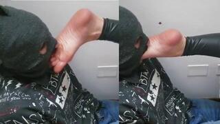 LUANA DEEP THROAT MY SLAVE WITH HER FEET SIZE 42