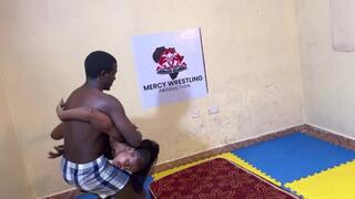 Mixed pro wrestling between Vanessa and John