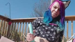 Outdoor Vibe Play and Spraying Everywhere