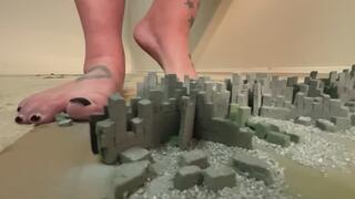 A4 I shrink a city and toy with and destroy it all while tinies try escape