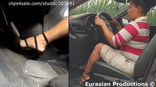 292 B - NeNe revving Toyota dual cam