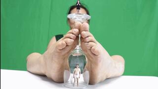 4K GAOYU imprisons two dwarves GIANTESS