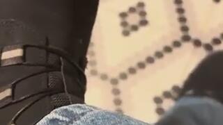 How to dress up in a leather outfit MP4?