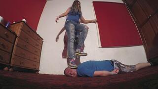 Sophie Girlie Sneakers Trample FLOOR CAM (4K)