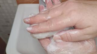 Sensual Hand Soaping: Indulgent Lather and Foam Fantasy
