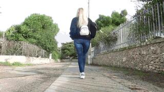 Taking off her sneakers, she walks in her socks WMV (1920x1080) FHD