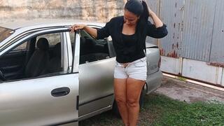 With stiletto heels I fully accelerate my 98 Daewo (3)