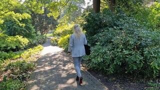 I lost my shoe and am standing in the mud with my tights on wmv 1280 x 720