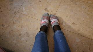 FLEXING THE HELLO KITTY SOCKS