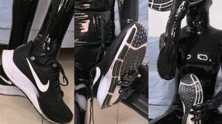 Sneaker fuck and cum in Nike Pegasus 37