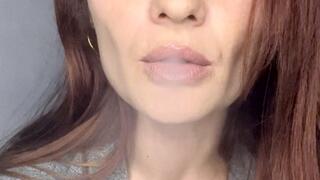 Close Smoke Fetish – I Smoke Slowly and Talk to You-tits free