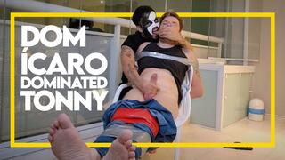 Dom Ícaro dominated Tonny Tape barefoot (1080p) Gay Bondage - Gay Domination - Foot Fetish - Handgag - Cum Shoot - Cum Control - BDSM