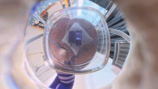 The queen's buttocks crushed the dwarf in 8K VR360