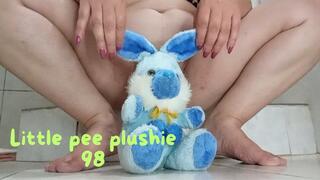 Little pee plushie 98