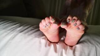 Goddess Dazzle wiggling toes and soles