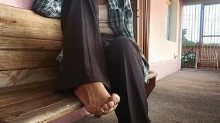 Very very wrinkled soles on perfect feet (7)