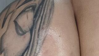 My ass is bouncing, full of oil and lots of farts