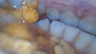 Imagine to be a peanut