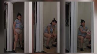 Peeing And Dumping While Eating Naked Chips On Christmas