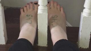 STAIR BANIESTER HALLWAY