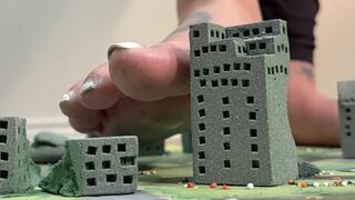 K5 get out and worship my feet!!